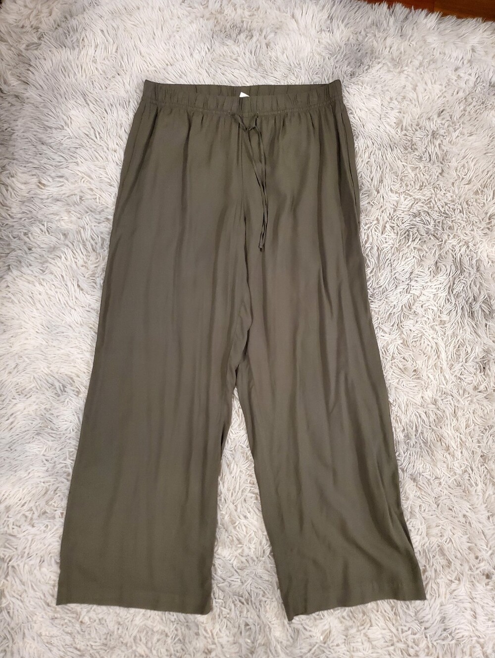 H&M Olive Green Wide-Leg Drawstring Pants